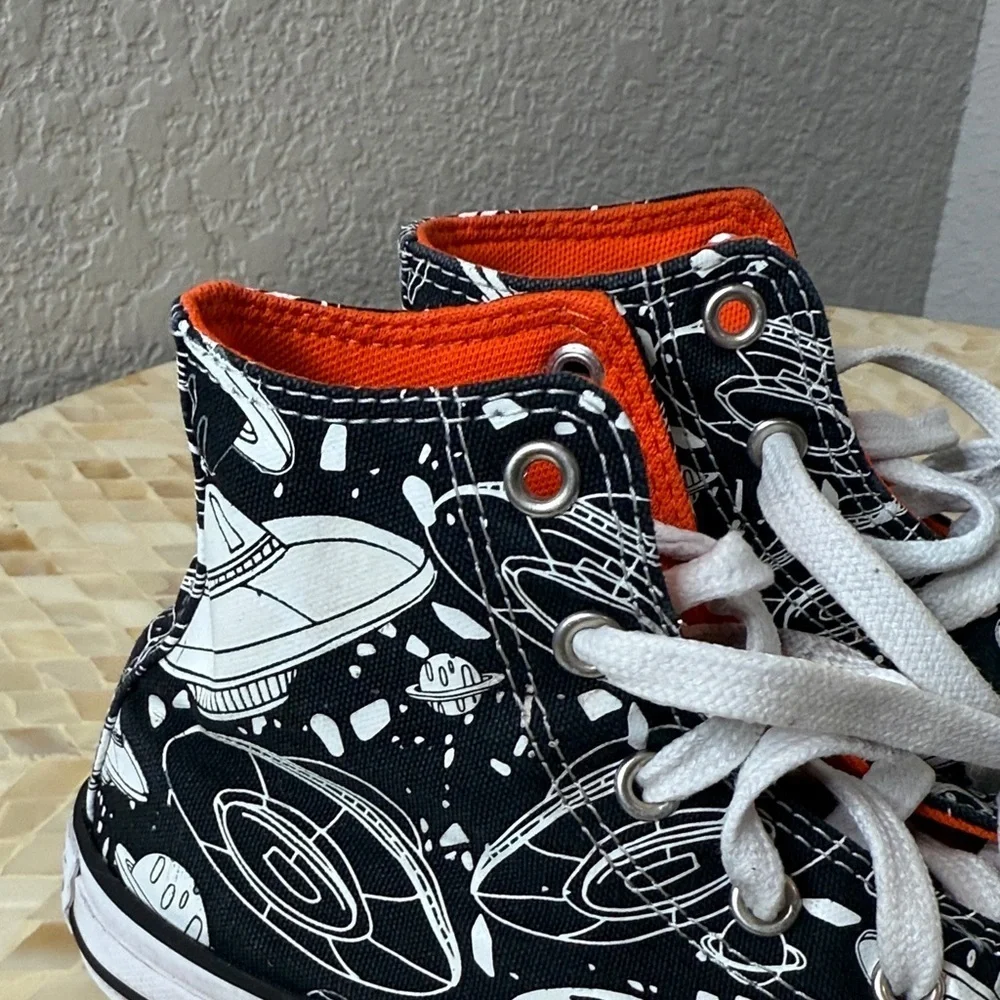 Converse Black and White High-Top Sneakers with Space Design kids size 1